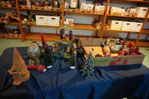 lot 240 image: Christmas Gnome Figures