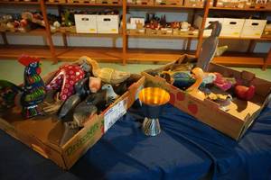 lot 248 image: Two boxes of bird assortments, mostly wooden