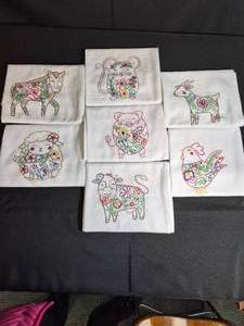 Set of 7 Dishtowels "Floral Pattern Farm Animals"