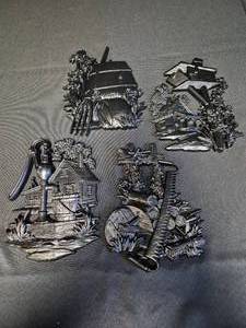 lot 40 image: Set of 4 Vintage Metal Wall Plaques