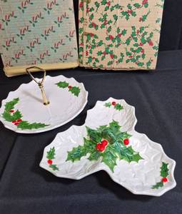 lot 56 image: Vintage Set of 2 Lefton SnackTidbit Trays - Holly Pattern
