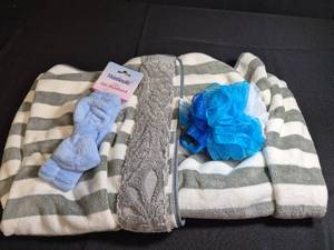 lot 65 image: Handmade Towel Wrap, Spa Headband and Body Sponge