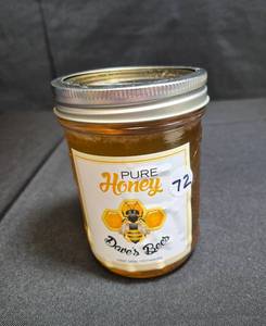 lot 72 image: 1 Pint Daves Bees Honey, Clear Lake, MN
