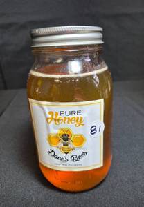 lot 81 image: 1 Quart Daves Bees Honey, Clear Lake, MN