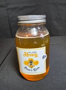 lot 89 image: 1 Quart Daves Bees Honey, Clear Lake, MN