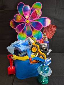 lot 115 image: Summer Fun Basket - Blue
