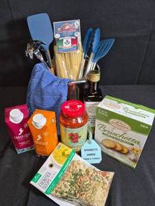lot 135 image: Spagetti Dinner with Wine and Utensils
