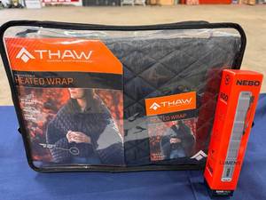 lot 17 image: Thaw Heated wrap