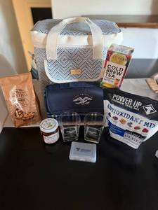 lot 70 image: The perfect picnic pack