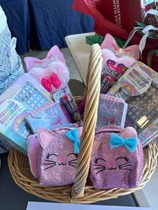 lot 71 image: Two of Everything Friends Pack