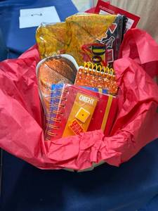 lot 73 image: Snack Lovers Gift Basket
