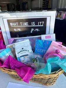 lot 76 image: Coffee & Cocktails Gift Basket
