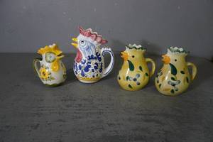 lot 12 image: Four Wine Chicken pitchers from Italy