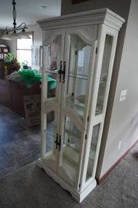 lot 109 image: Painted White Hutch w3 glass shelves 30 W x 12D x 91 T