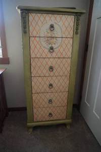 lot 140 image: 6 Drawer chest-24 W x 18 D x55 T