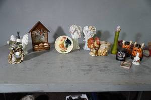 lot 43 image: Royal Copley wall pocket, angels, chicken soap dispenser, planter &amp more