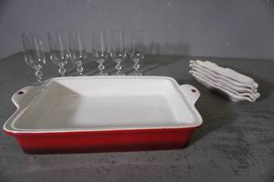 lot 61 image: Large 9 X 13 Red stoneware pan, 4 corn trays