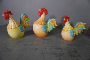 lot 62 image: Three Rooster Cookie Jars