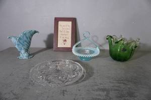 lot 161 image: Italian vase, fluted glass basket, Byrd platter