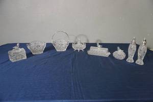 lot 175 image: 7 Byrde crystal pieces