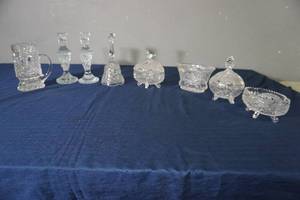 lot 176 image: 7 pieces-2 candle set, Byrde mug, bowls