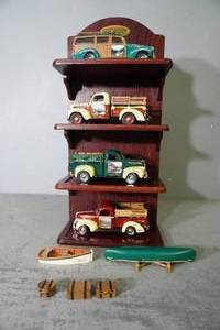 lot 206 image: Thomas Kinkaid Rusty Retreats Collection & Shelf