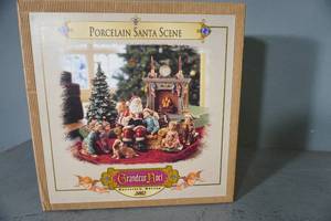 lot 212 image: Porcelain Santa Scene