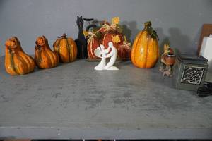 lot 246 image: 4 Ceramic Halloween pumpkins and display
