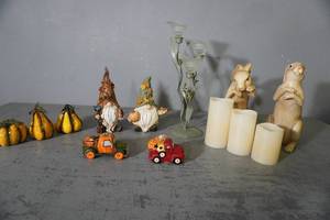 lot 248 image: 2 Rabbits, 2 Gnomes, 2 pickups, candles, etc