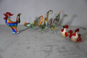 lot 249 image: Blown glass colorful roosters