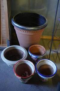 lot 90 image: 5) Flower pots, 3 painted stoneware, 1 poly