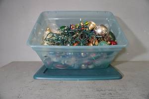 lot 285 image: Christmas tub of bulbs and lights