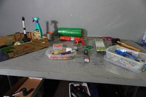 lot 290 image: Hammers,tape, misc screws. Etc