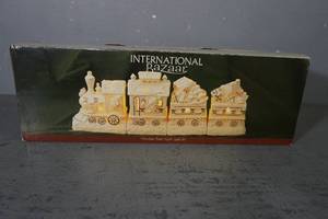 lot 298 image: International Bazaar night light Porcelain train