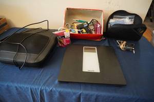 lot 153 image: Taylor scale, glue gun, back massage