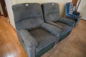 lot 177 image: Matching Blue Power recliners