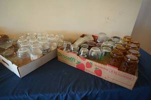 lot 229 image: 12 Pepsi glasses and many more