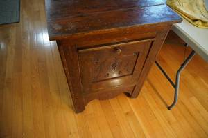 lot 234 image: Spoon carved drop front hutch-25 w x 15 d x 33 tall