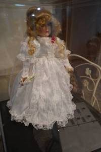 lot 282 image: 18 Doll in wedding dressno markings