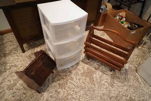 lot 294 image: Poly 3 drawer shelf, sewing basket, magazine