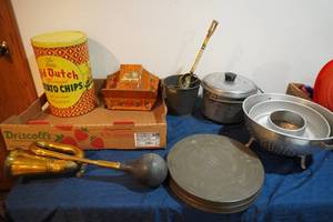 lot 305 image: Potato Chip tin, car horn, film can etc.