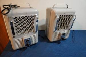 lot 312 image: Two Titan milk house heaters