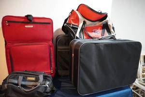 lot 331 image: American Tourister and Trunk & case luggage