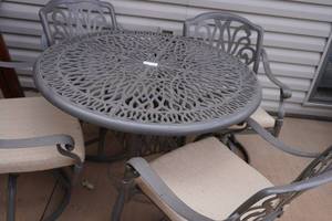 lot 361 image: Patio table and four chairs