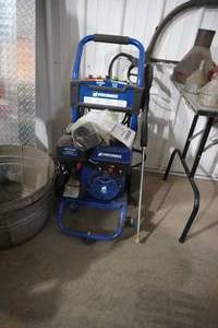 lot 23 image: Powerhorse 3100 PSI Power washer, like new