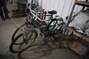 lot 26 image: 2 Bikes-girls Coast King and boys Sears 3 sp
