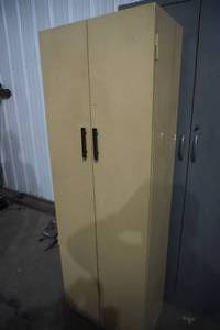 lot 32 image: Metal cabinet-4 shelves 20w x12d x66t