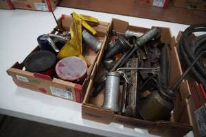 lot 61 image: Oil cans, funnels and grease