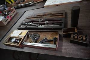 lot 78 image: Tap & die, punch sets & more