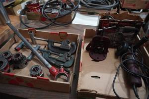 lot 87 image: Grinder, saber saw, Rigid threader-4 heads